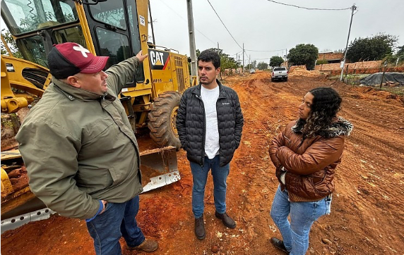 Prefeituras de Primavera e Poxoréu executam obra de elevação de vias de Nova Poxoréu e Vale Verde