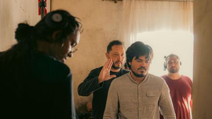 Diretor destaca equipe de produção diversa e desafios do cinema no interior