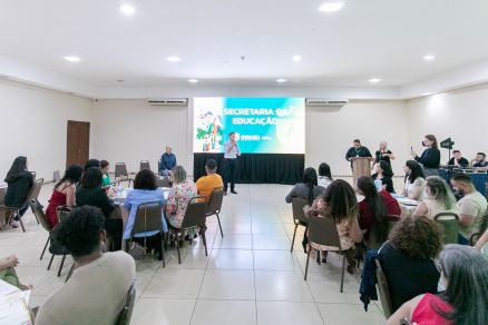 Cuiabá reúne coordenadores de 82 escolas para traçar metas do segundo semestre