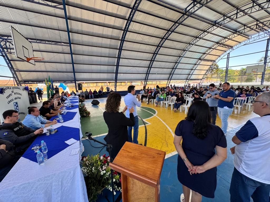 Escola Carlos Hugueney passa a ser unidade cívico-militar da Rede Estadual de Ensino