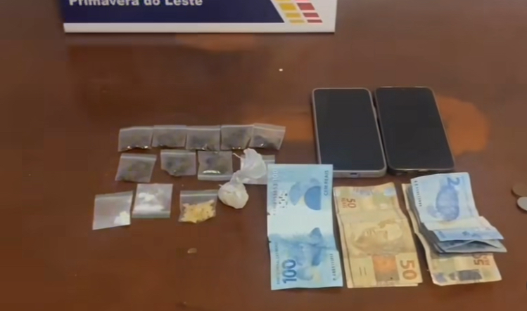 Polícia Militar prende dois suspeitos de tráfico de drogas no bairro Primavera III, em Primavera do Leste