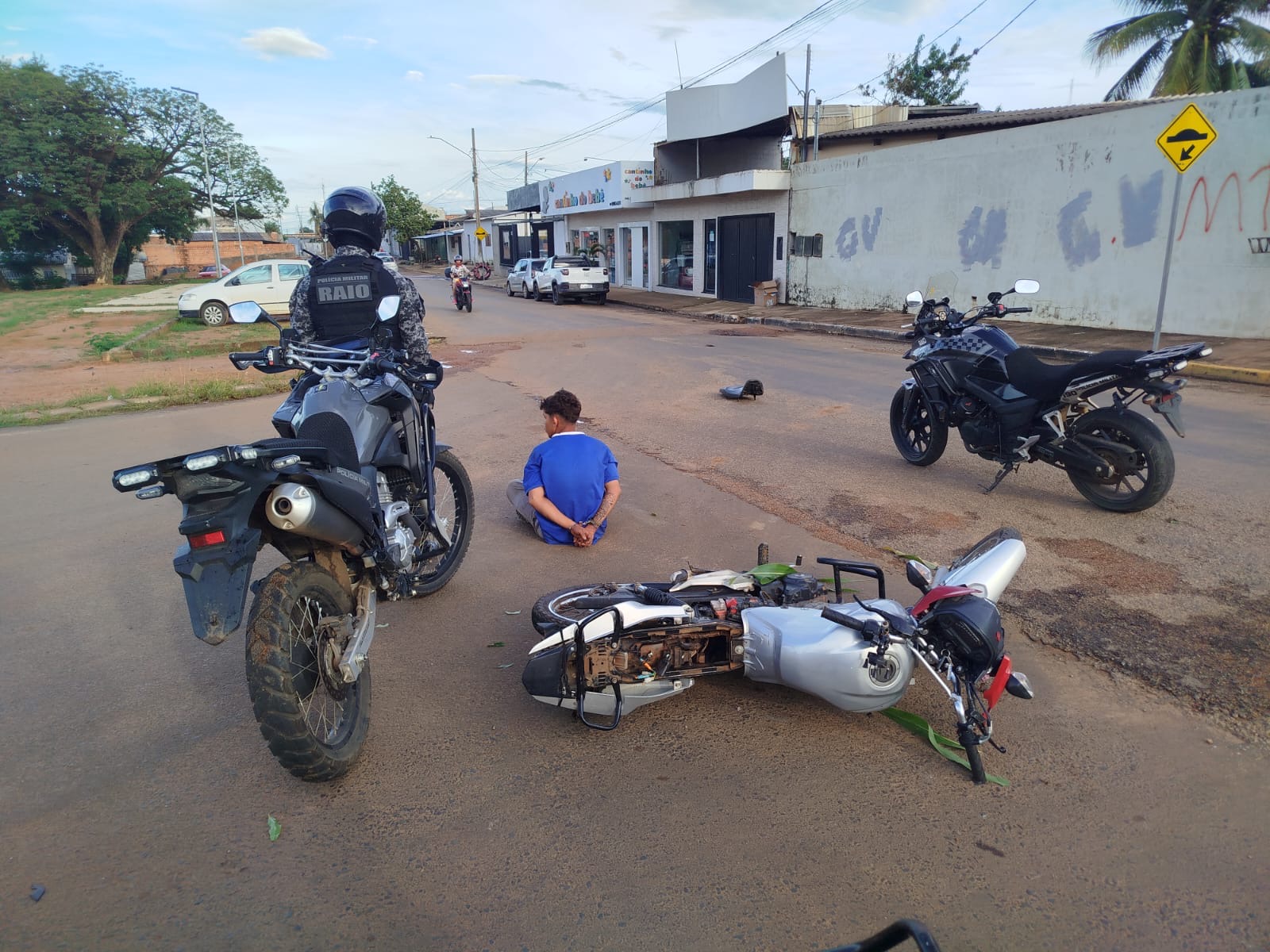 Jovem foge de abordagem policial, provoca acidente e é detido em Primavera do Leste